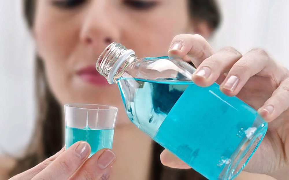 use mouthwash for good breath